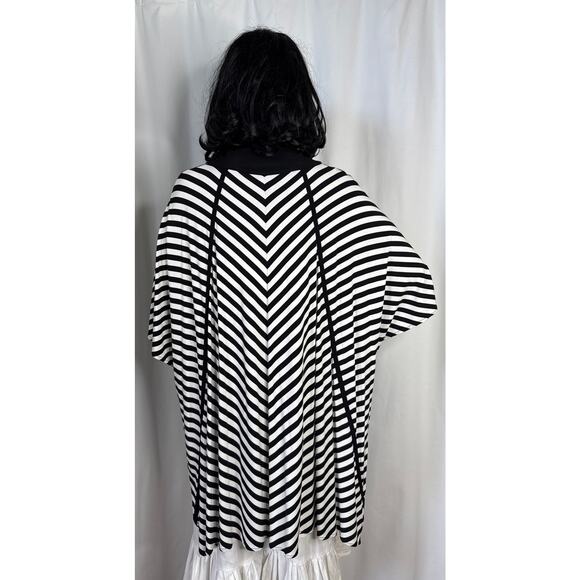 Joseph Ribkoff Black‎ White Striped Asymmetric Lagenlook Open front Cardigan M-L - Picture 3 of 16